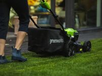 40V Kosiarka akumulatorowa z napędem 46cm Greenworks GD40LM46SP - 2