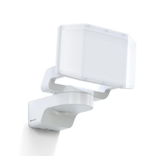 Naświetlacz bez czujnika Steinel XLED Protect  PIR 13,6W 3000K 1642lm IP54 IK03 230V biały / tworzywo sztuczne